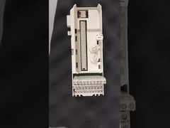 Les données de l'échantillon sont fournies à l'échantillon.