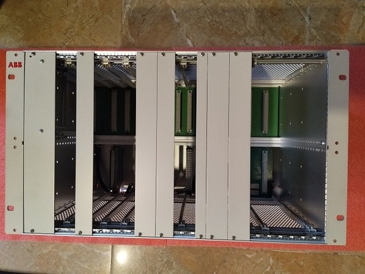 Pièces de rechange 1KHL015000R0001 de PLC de châssis de système de contrôle de P7LC ABB