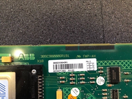 Pièces de rechange informatiques 3BSE003643R1 de PLC de panneau de panneau de carte PCB de PM152 ABB
