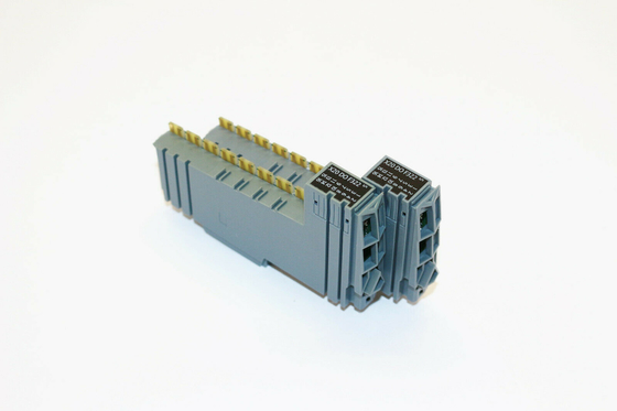 Sorties numériques du module 16 du SYSTÈME entrée-sortie de PLC de X20DOF322 B&amp;R X20 24 volts continu pour des connexions de 1 fil