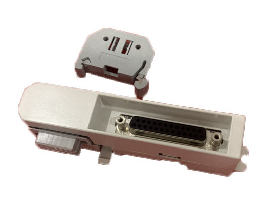 ABB TB805 3BSE008534R1 Module de sortie de bus Adaptateur de câble d'extension de bus D-Sub 25
