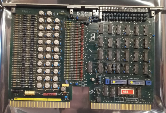 ABB 07YS03 GJR2263800R3 Module de sortie