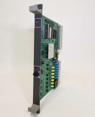 ABB 83SR06 GJR2395400R1010 Module de commande universel industriel Traitement binaire et analogique du signal