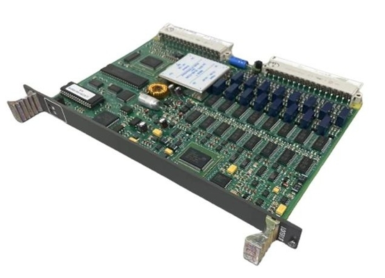 Le module d'entrée universel de Procontrol P14 doit être équipé d'un module d'entrée universel de type ABB 81EU01 GJR2391500R1210.