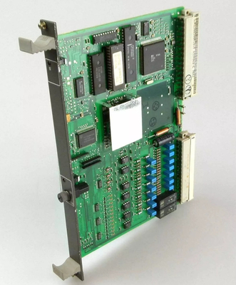 ABB 83SR04G-E GJR2390200R1210 Module de commande Module d'entrée/sortie Module d'expansion