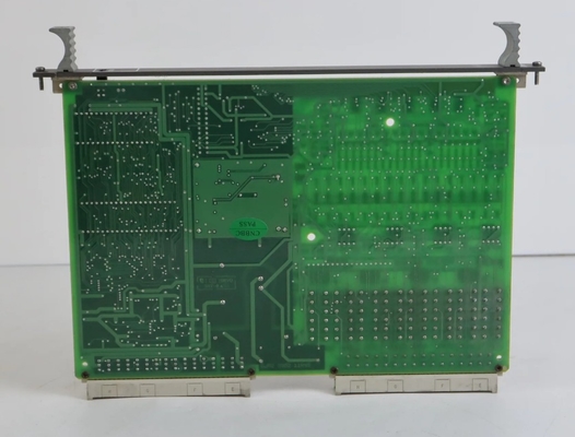 ABB 83SR04G-E GJR2390200R1210 Module de commande Module d'entrée/sortie Module d'expansion