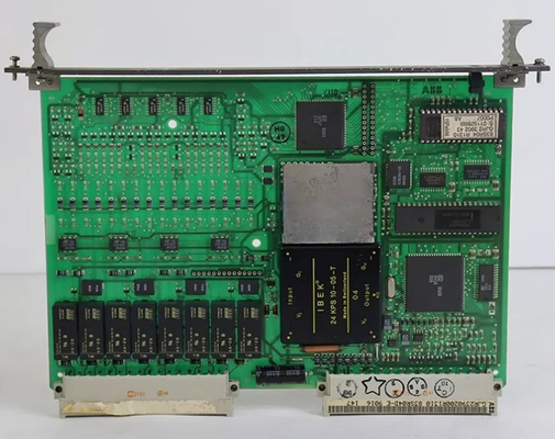 ABB 83SR04C-E GJR2390200R1411 Module d'entrée numérique Contrôleur logique programmable