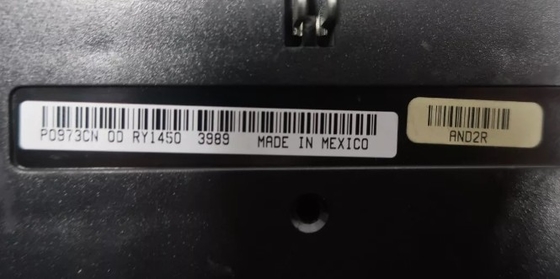 Foxboro P0973CN Série standard 200 Plaques de base 0A Identification de la plaque de base Fournir une monture verticale DIN Rail
