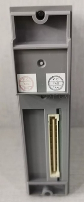 Le module d'entrée numérique à 16 canaux est double redondant.