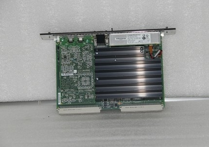 GE IC698CPE030 PACSystems RX7i Contrôleur Unité centrale de traitement pour les systèmes PLC