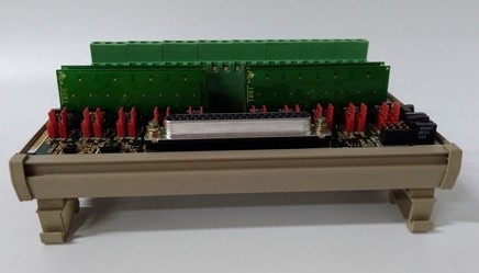 IS210DTAIH1A Assemblage de carte de train numérique GE Module analogique simplex de circuit Mark VI Carte DCS Centre