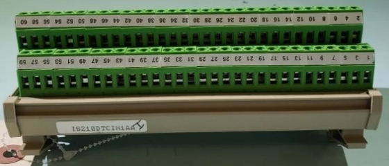 IS210DTCIH1A GE Simple Cantact Input avec carte de terminal d'isolation de groupe Mark VI série DIN-rail