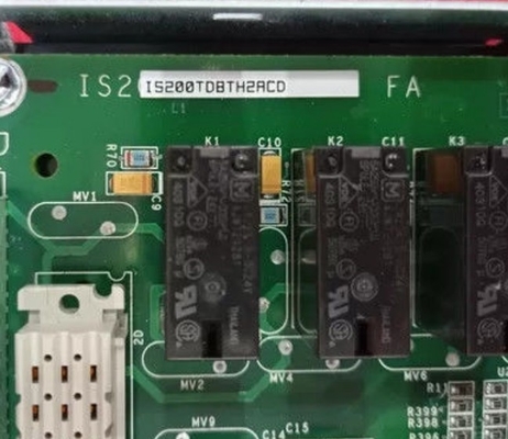 IS230TDBTH2A GE Discrete Input / Output Terminal Board TMR DIN Solutions de commande de la turbine du module ferroviaire
