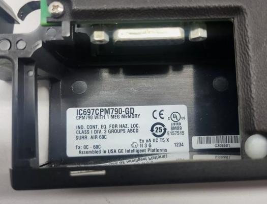 IC697CPM790 Unité centrale de traitement GE Module contrôleur CPU Systèmes de redondance modulaire triple