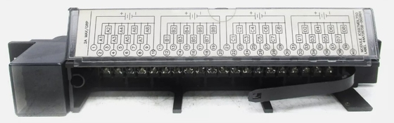 IC697MDL750 Modules de sortie discrets GE 24/48 Volt DC 0,5 Ampère Module de sortie à 32 points