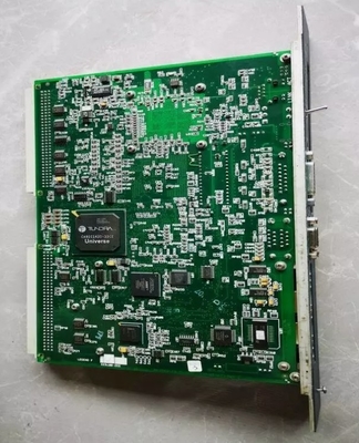 IC698CPE010 Unité centrale de traitement GE CPU communique avec les modules d'entrée/sortie et les modules d'option intelligents 300 MHz Microprocesseur Celeron