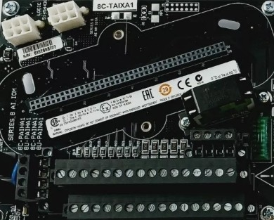 Honeywell 8C-TAIXA1 module PLC entrée analogique IOTA à extrémité unique revêtu