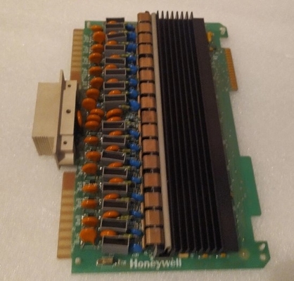 Tableau de sortie numérique Honeywell 621-2150 115V Module PLC d'entrée/sortie AC 16-pt
