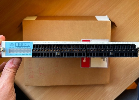 Honeywell 621-3580RC 24VDC Module d'entrée numérique à 32 points pour l'automatisation industrielle
