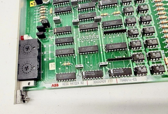 70AB01C-ES HESG 447224 R2 Tableau de commande du module de sortie binaire ABB
