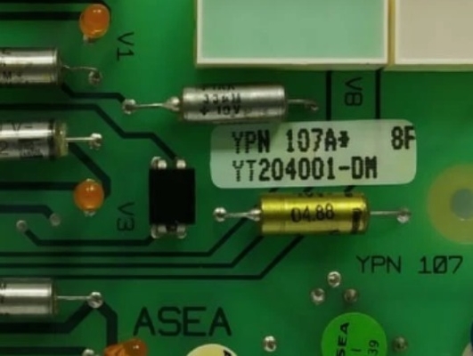 YPN 107A YT204001-DM carte de circuit ABB