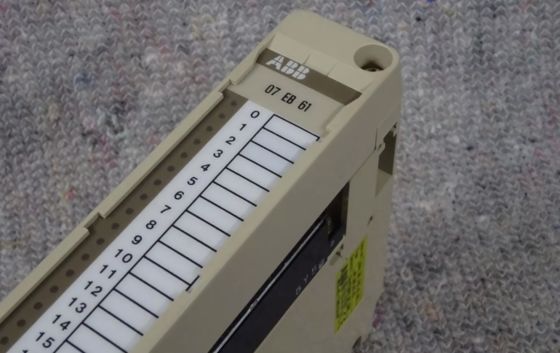 07EB61R1 GJV3074341R1 Module d'entrée binaire ABB