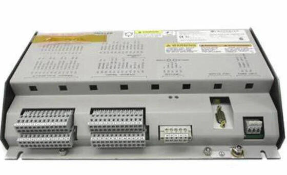 Woodward 8200-226 Servo Position Controller avec communication DeviceNet et signaux analogiques de 4 à 20 mA pour une conduite de servo-valve de haute précision