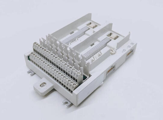 TU844 3BSE021445R1 ABB Unité d'arrêt du module d'entrée/sortie pour fente de fente de fente