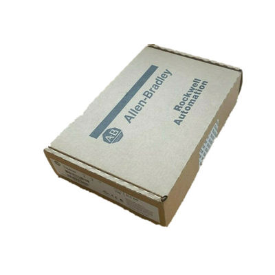 Module d'entrée/sortie analogue de combinaison de 1746-NIO4V Allen Bradley SLC500