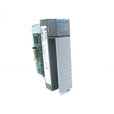 Descente actuelle du module 10-50VDC d'entrée-sortie de Digital de la Manche de 1746-OV32 Allen Bradley SLC500 32