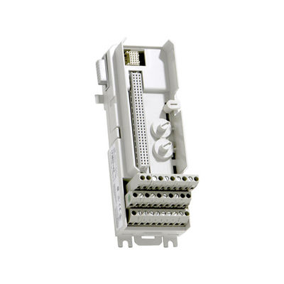 Terminaux 3BSE013231R1 de signal de l'unité 1x8 d'arrêt de module de contrat de TU811V1 ABB S800