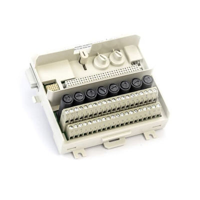 TU837V1 ABB S800 a prolongé l'unité 8x1 d'arrêt de module a fondu l'isolant 3BSE013238R1