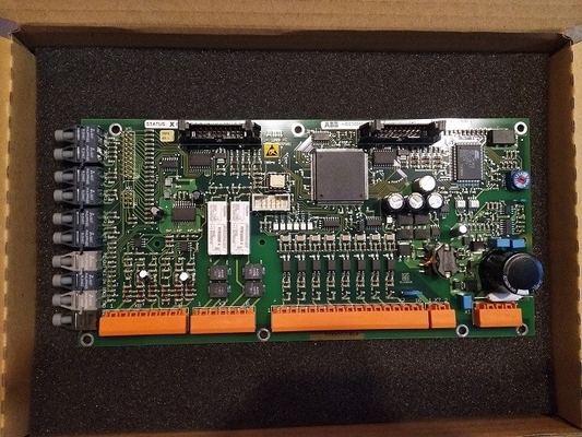 Pièces de rechange HIEE300888R0001 de PLC de module de processeur pilote d'uA C389 AE01 de dispositif d'UAC389AE01 ABB