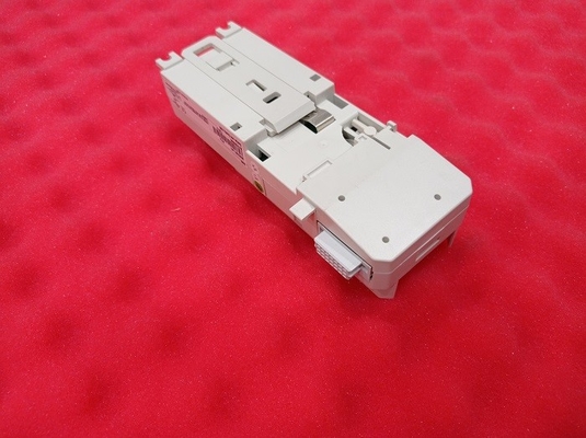 Automatisation des processus 3BSE013232R1 d'Abb d'unité d'arrêt de module de contrat d'entrée-sortie de TU812V1 ABB S800
