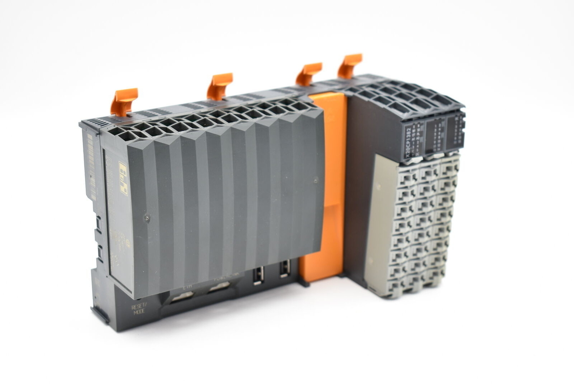 Module Intel x86 du SYSTÈME unité centrale de traitement de PLC de X20CP1382 B&amp;R X20 400 mégahertz de compatible avec le processeur intégré d'entrée-sortie