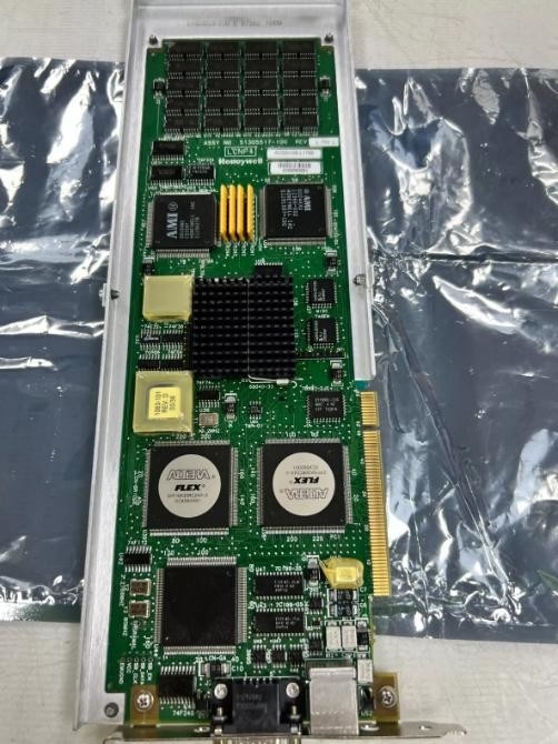 Honeywell 51305517-100 Module de carte de processeur LCNP4 pour le système de contrôle de processus industriels