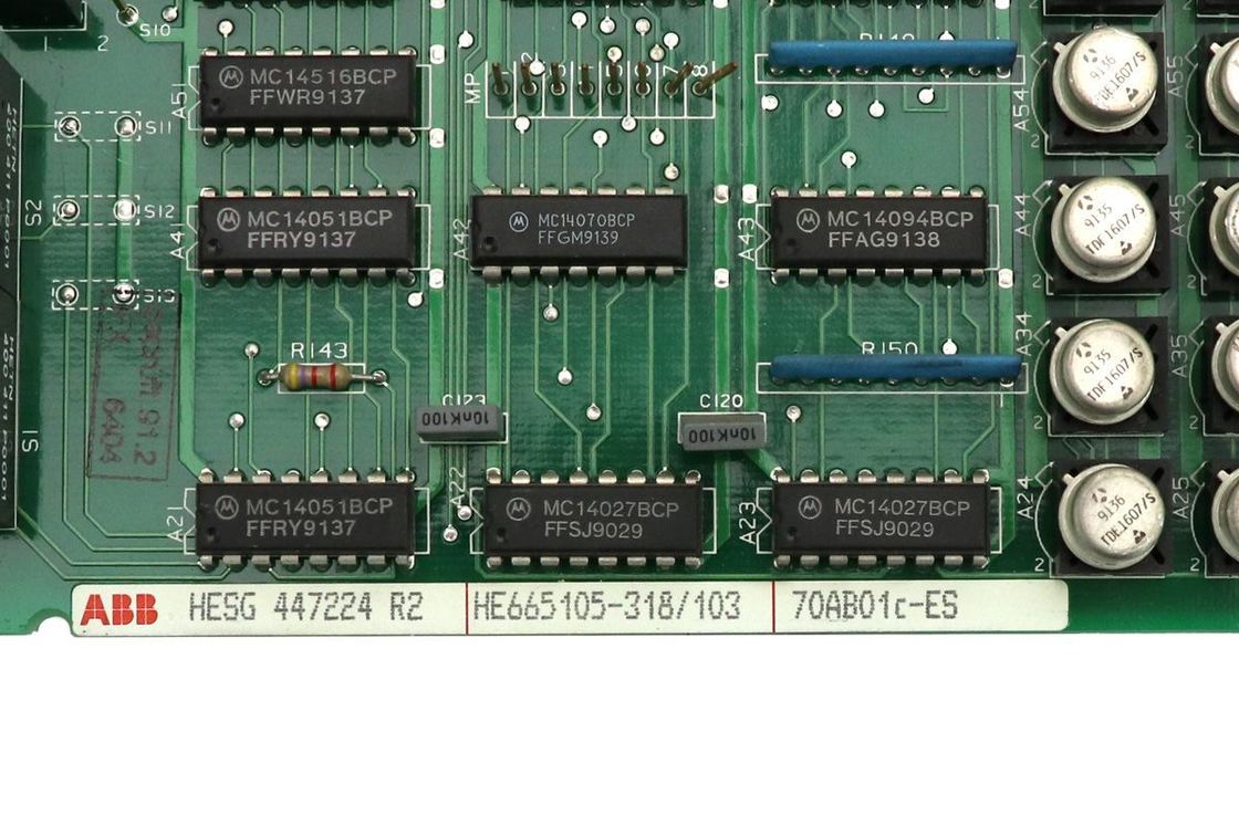 Module de contrôle de sortie numérique ABB 70AB01C-ES HESG 447224 R2 Compact 16*16*12cm